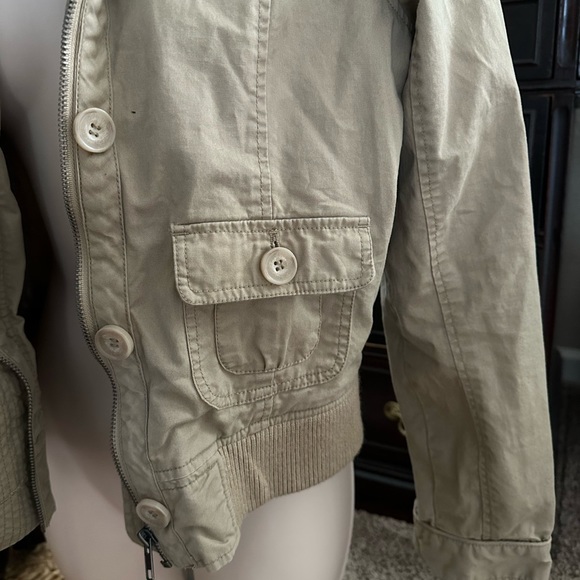 Women’s/Junior Girls Beige Utility Jacket -Size Medium - Picture 2 of 5